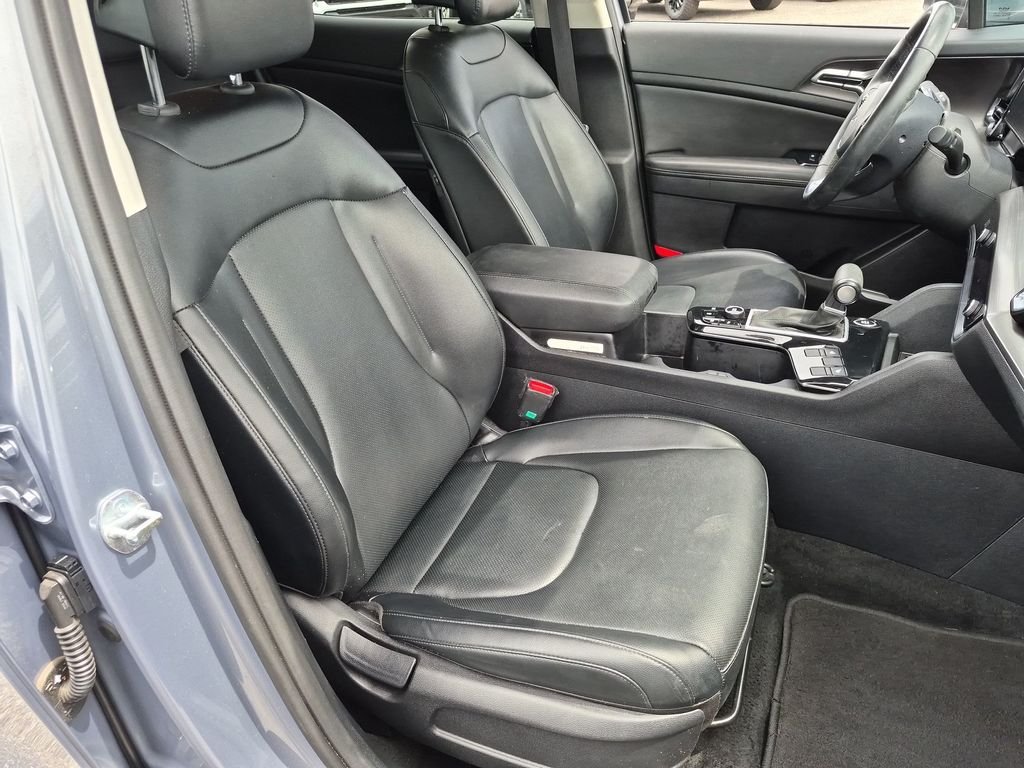 Used 2024 Silver Kia EX image 31