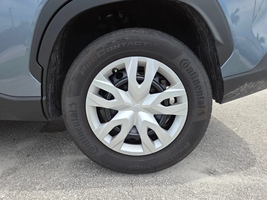 Used 2025 Celestite Toyota L image 21