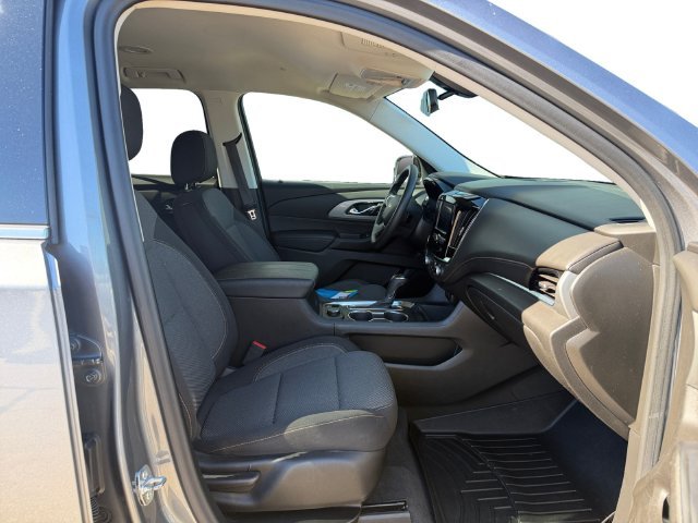 Used 2020 Gray Chevrolet LS image 29
