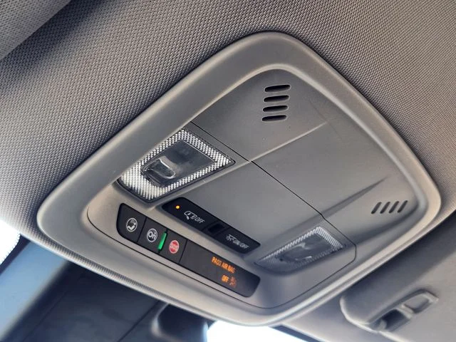 Used 2024 Summit White Chevrolet LT image 27