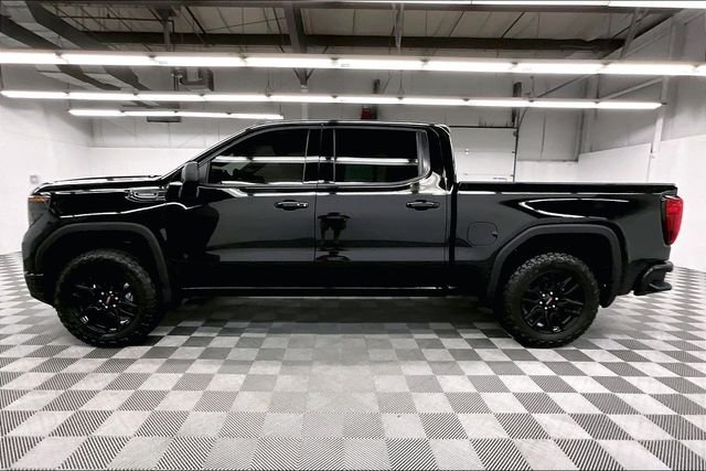 Used 2026 Onyx Black GMC Elevation image 14