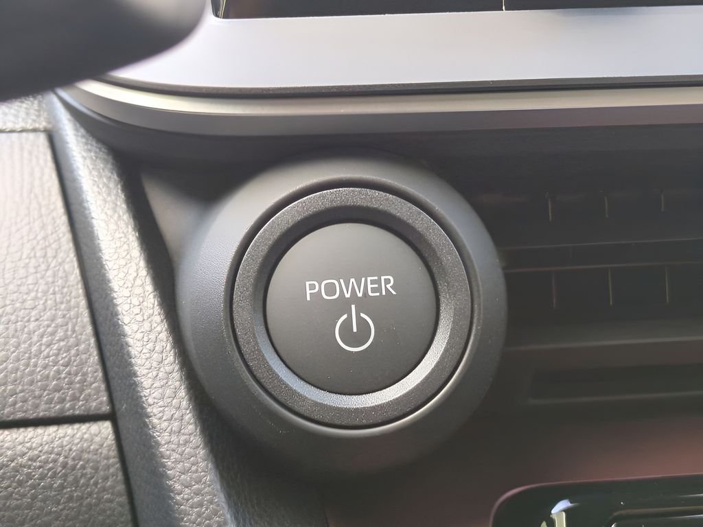 New 2026 Wind Chill Pearl <sup>1</sup> Toyota  SE image 27