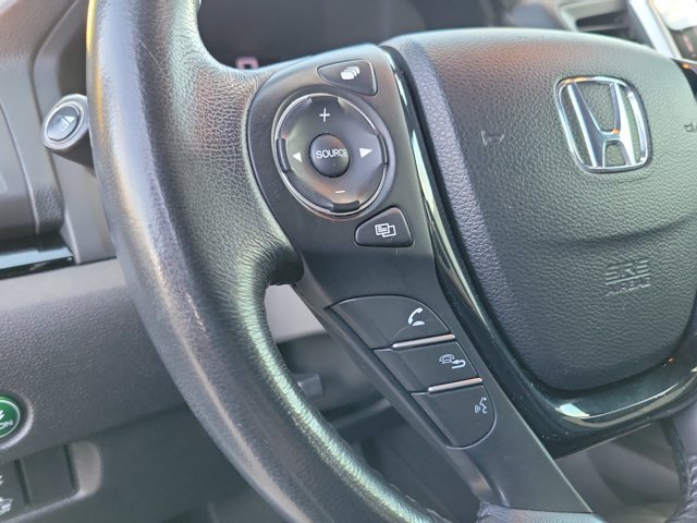 Used 2018 White Diamond Pearl Honda Touring image 25