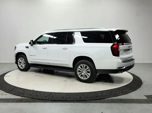 Used 2025 White GMC Denali image 6