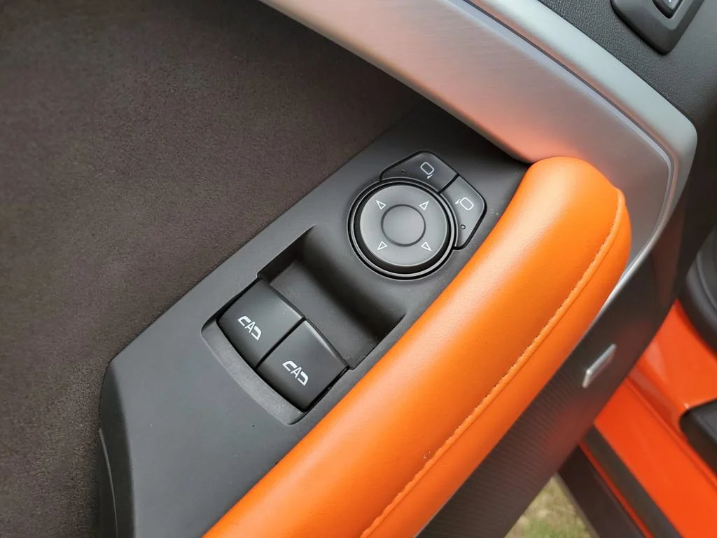Used 2018 CRUSH Chevrolet 2SS image 19