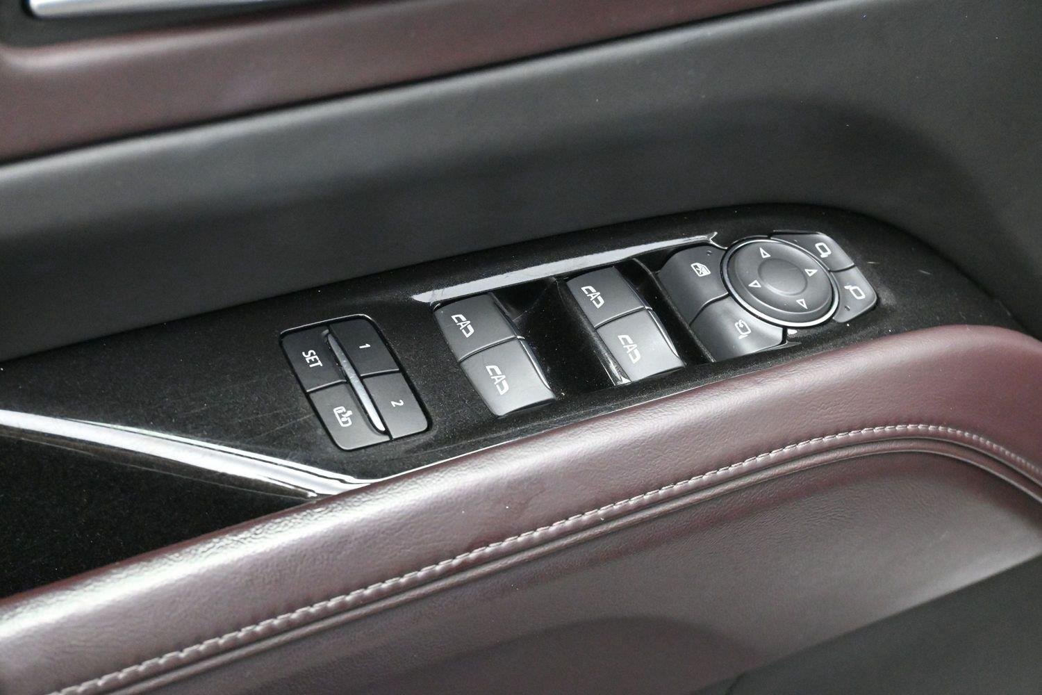 Used 2021 Crystal White Tricoat Cadillac Sport Platinum image 12