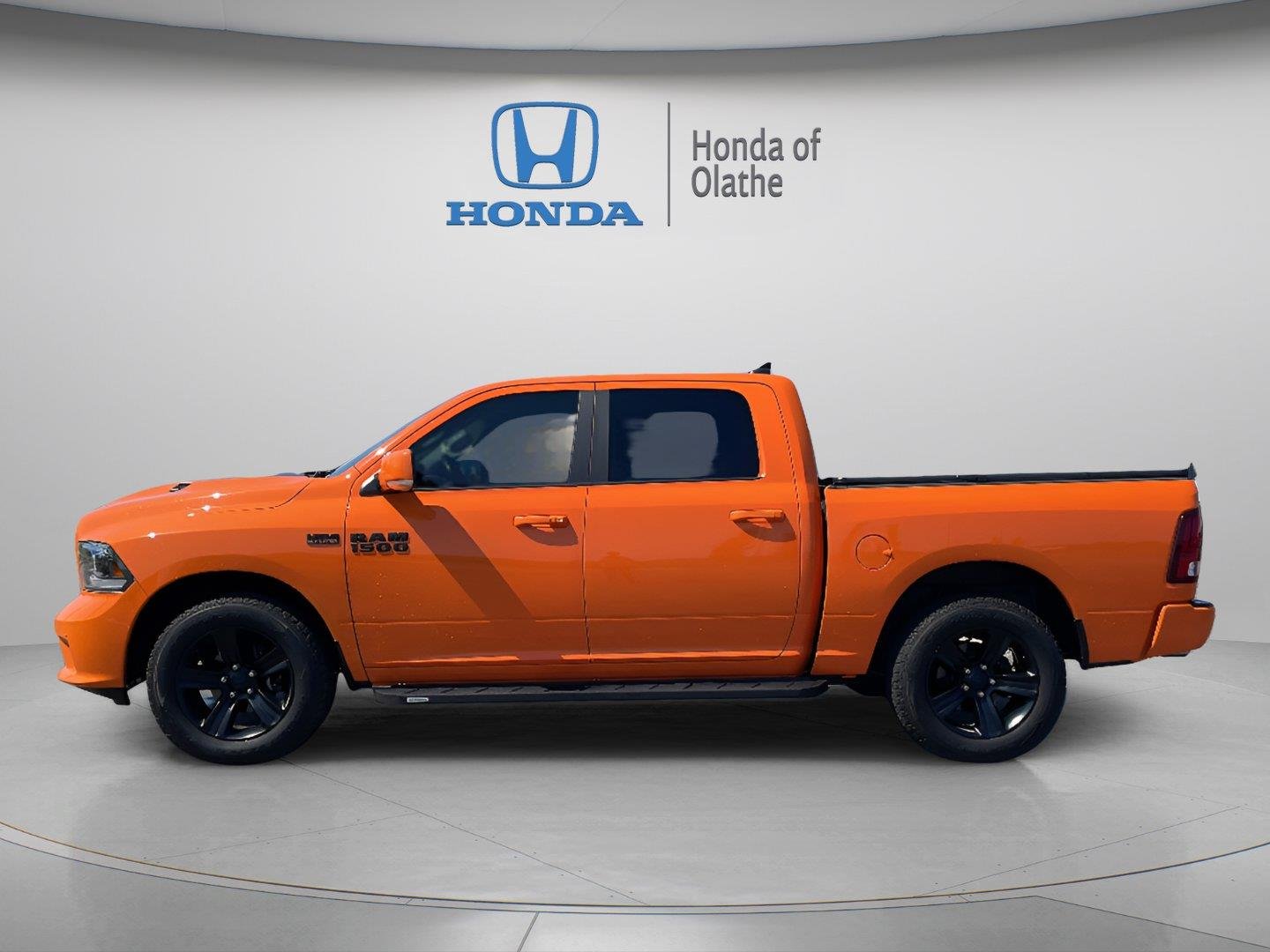 Used 2017 Ignition Orange Clearcoat Ram Sport image 6