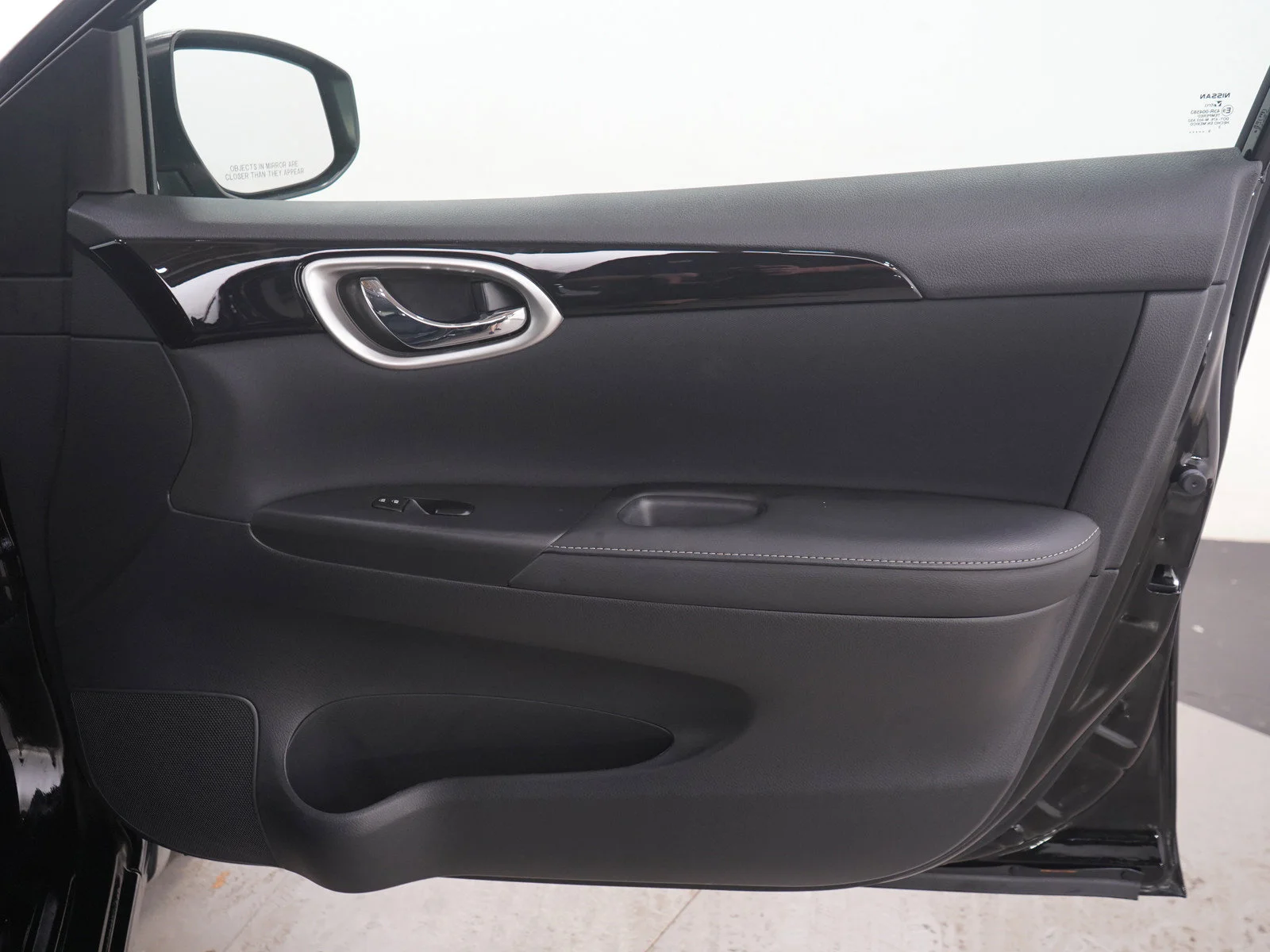 Used 2019 Super Black Nissan SV image 9