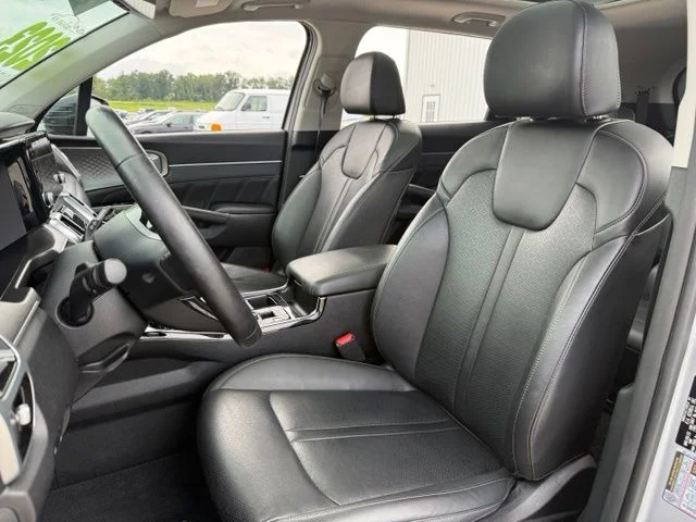 Certified Used 2023 Gray Kia SX image 11