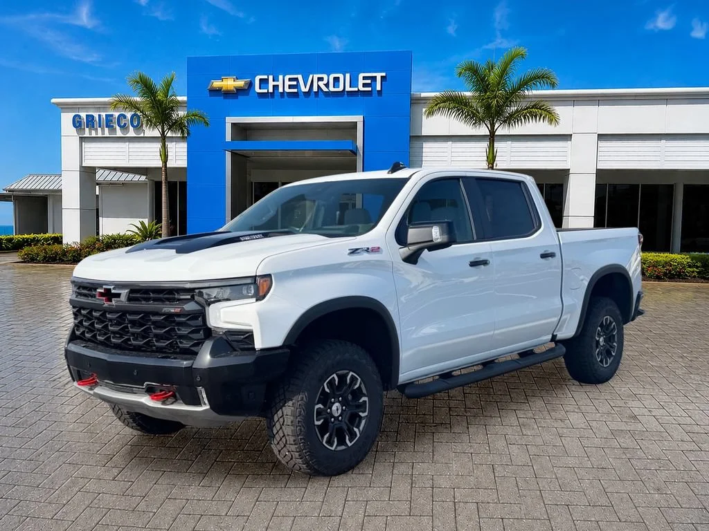 New 2026 Summit White Chevrolet ZR2 image 3