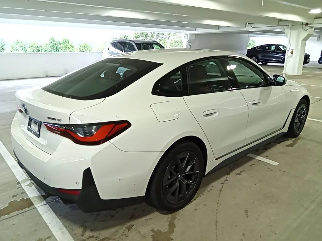 Used 2023 Alpine White BMW eDrive40 image 5