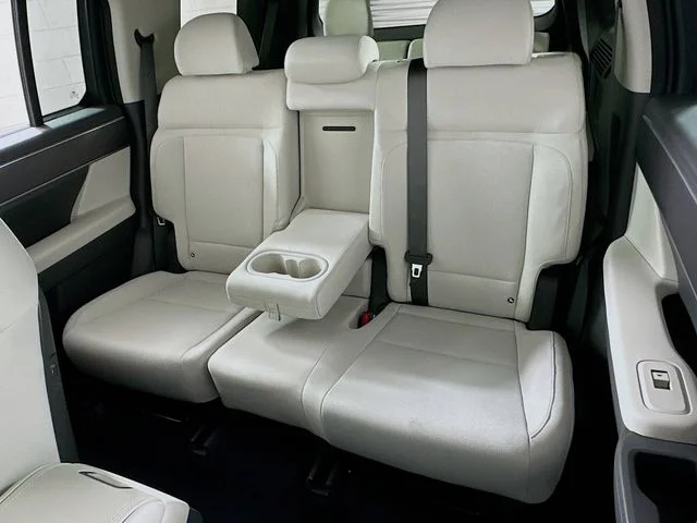 New 2026 Gray Hyundai SE image 11