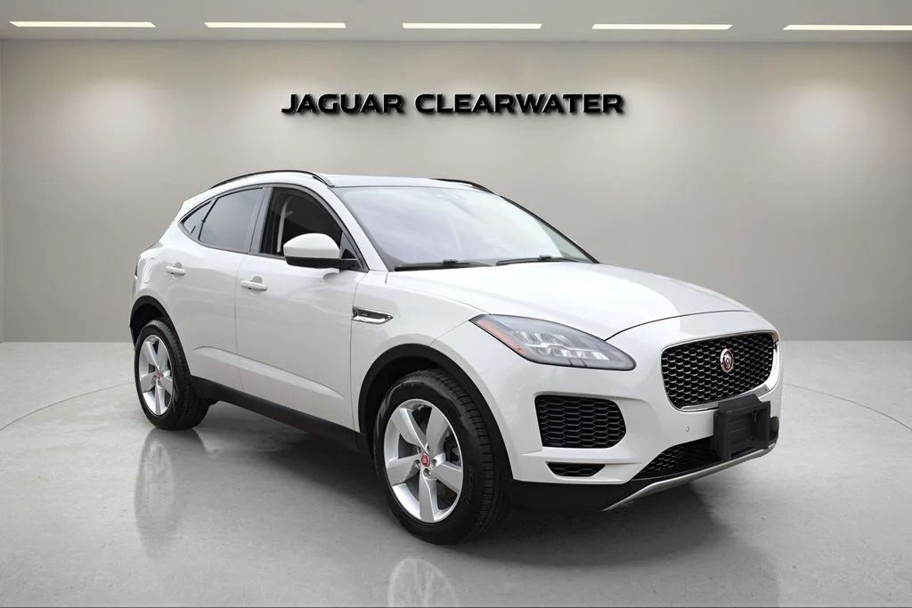 Used 2019 Gray Jaguar SE image 7