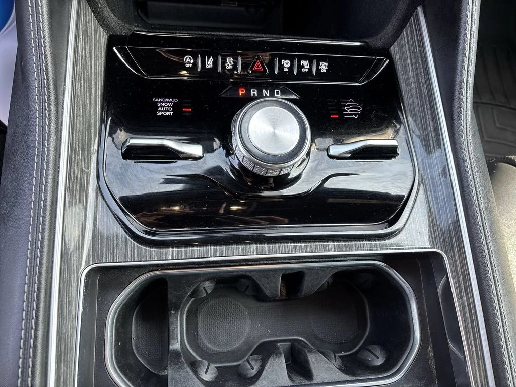 Used 2022 Red Jeep Series II image 23