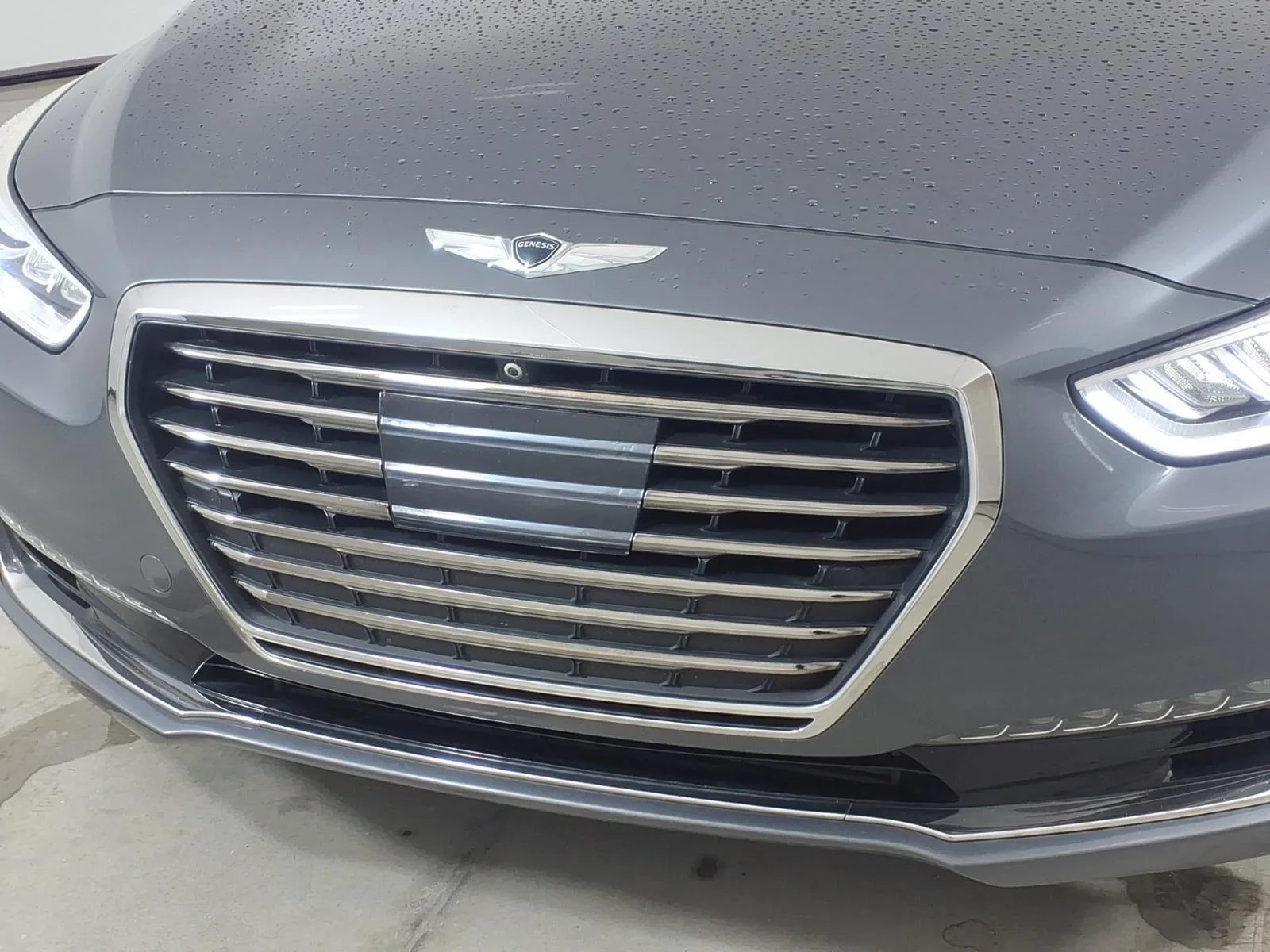Used 2017 London Gray Metallic Genesis 3.3T Premium image 17