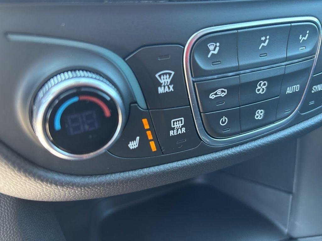 Used 2024 Summit White Chevrolet LT image 26
