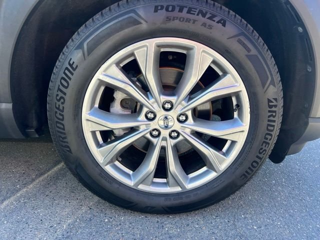 Used 2020 Green Ford XLT image 8