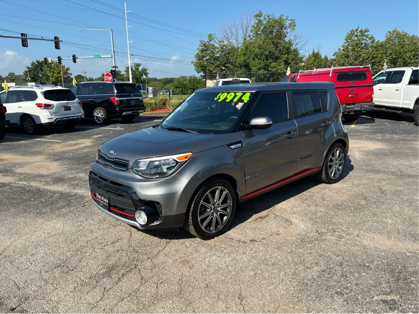 Used 2018 Gray Kia ! image 1