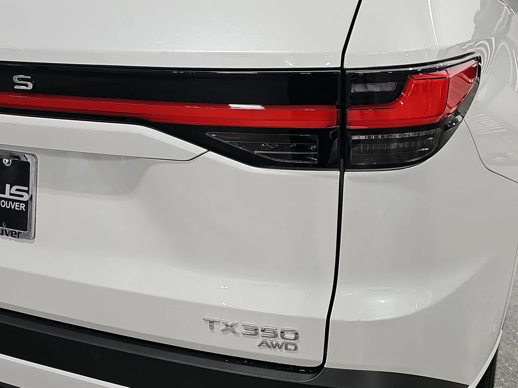 New 2026 Wind Chill Pearl Lexus PREMIUM AWD image 32