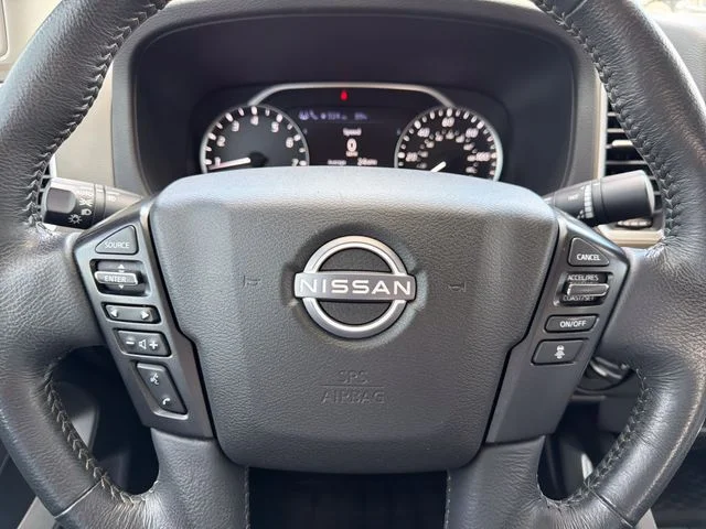 Used 2022 White Nissan SV image 28