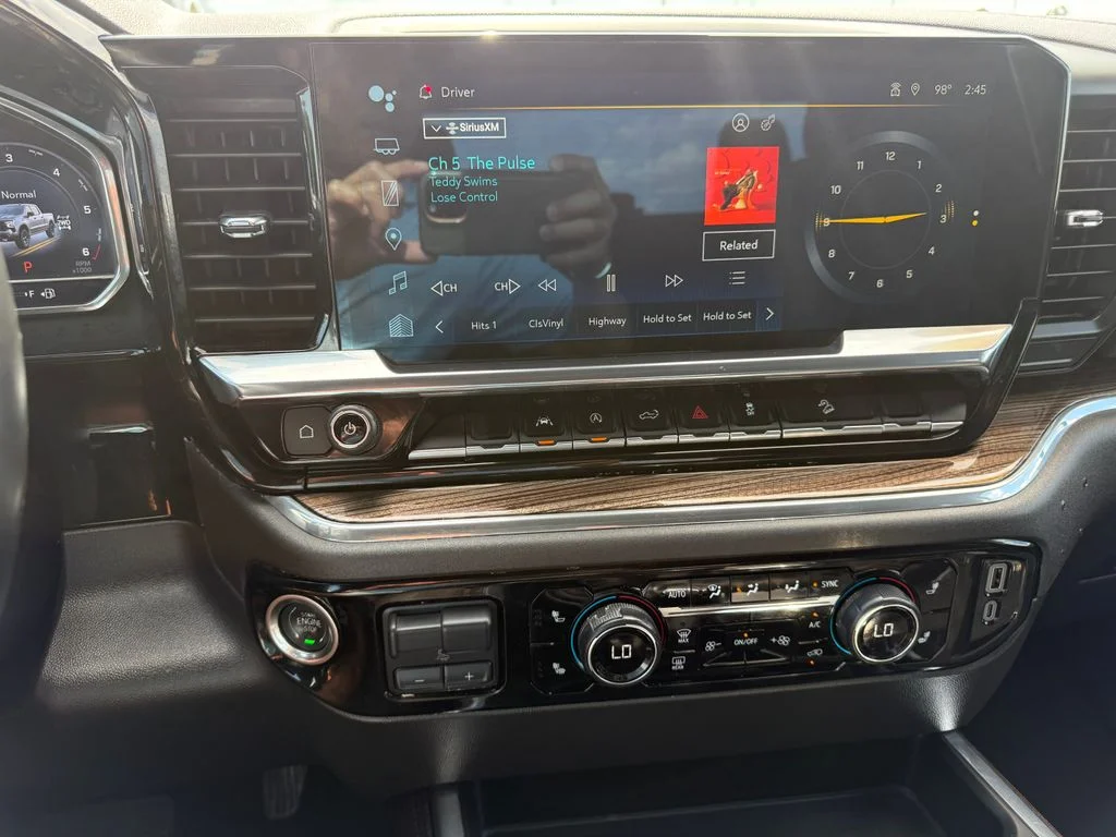 Used 2024 White Chevrolet LT Trail Boss image 10