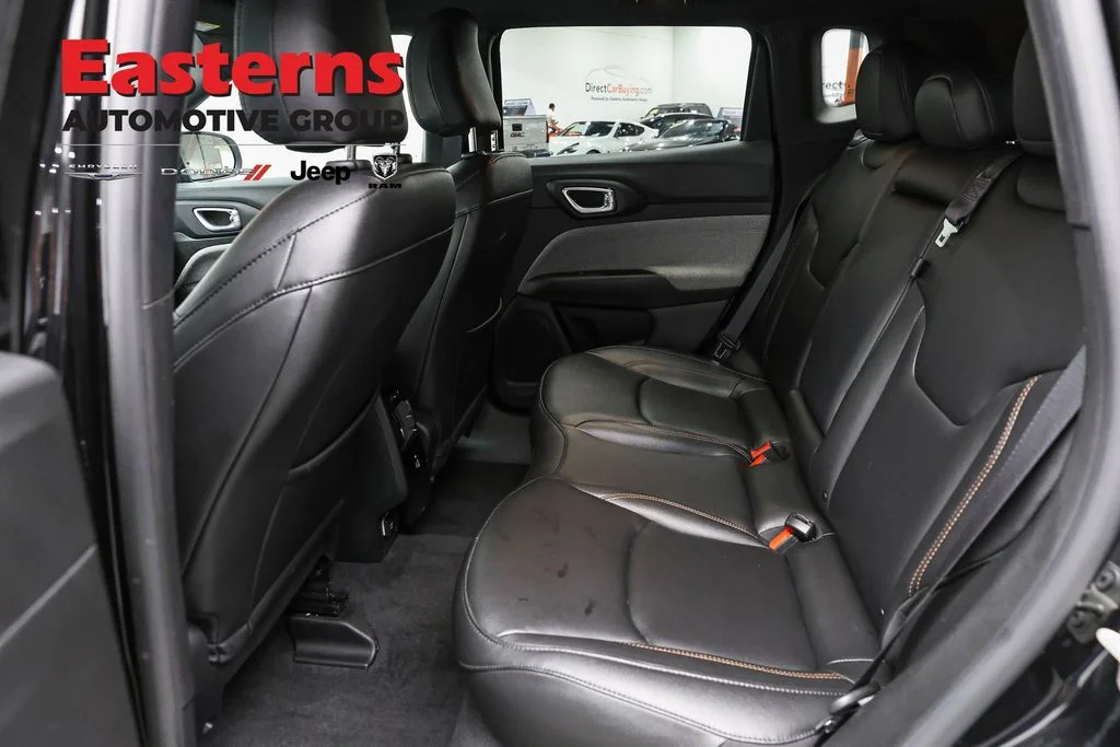 Certified Used 2024 Black Jeep Latitude Lux image 21