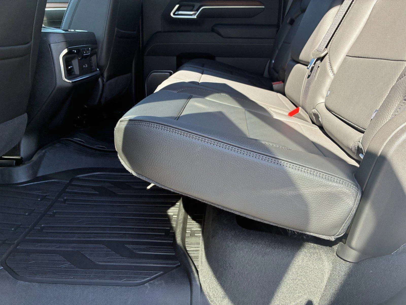 2026 GMC Sierra 2500HD Denali - Photo 15