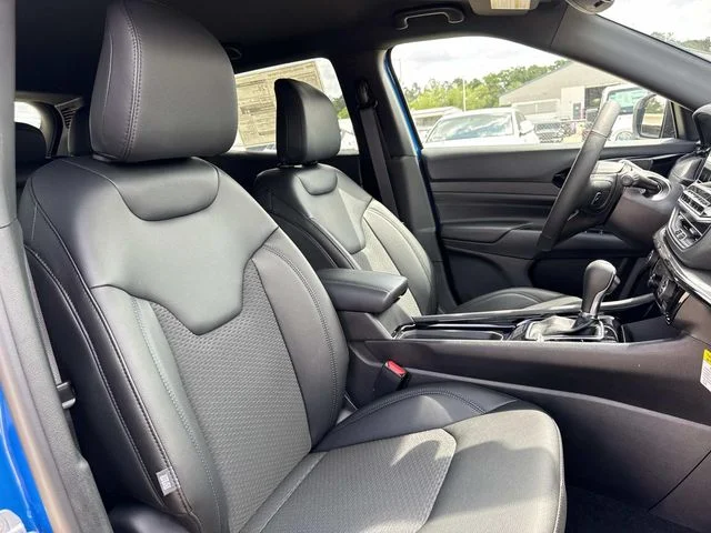 New 2026 Blue Jeep Latitude image 11