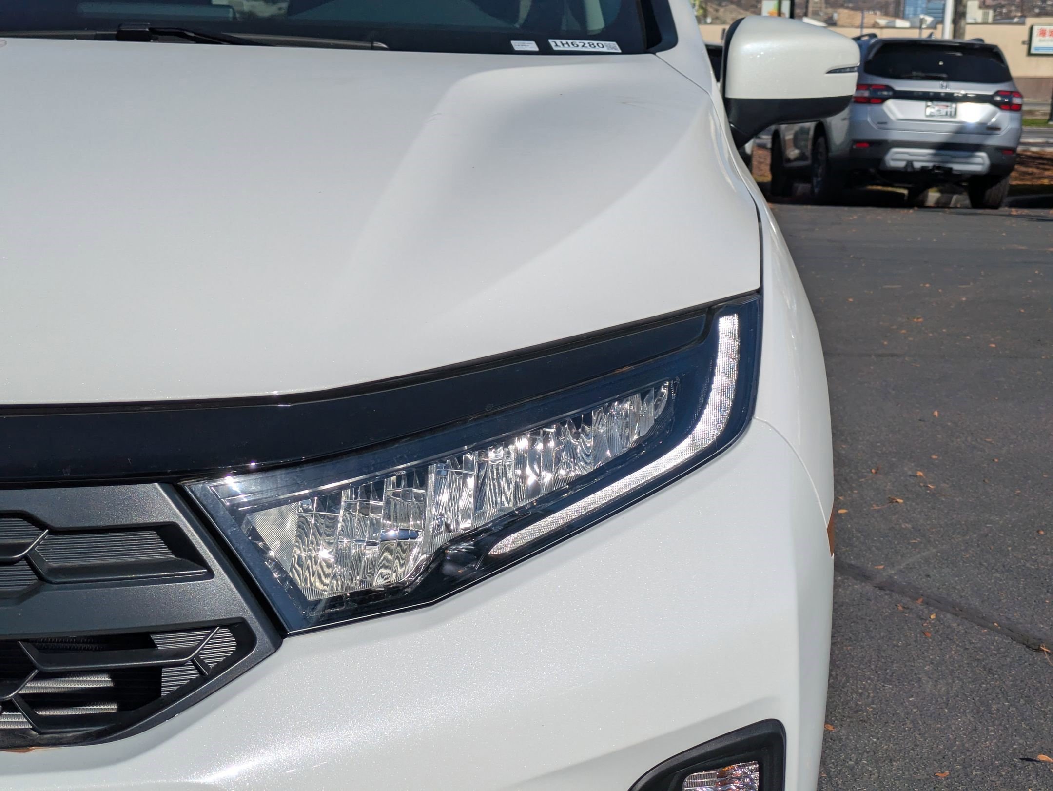 New 2026 Platinum White Pearl Honda EX-L image 10