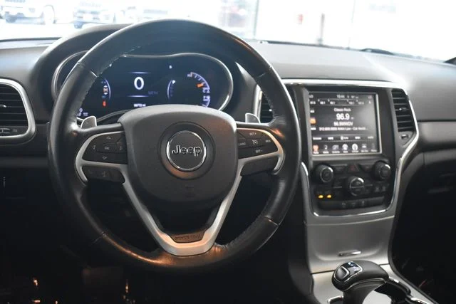 Used 2015 Black Jeep Altitude image 21