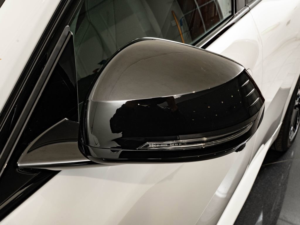 New 2026 Alpine White BMW xDrive28i image 15