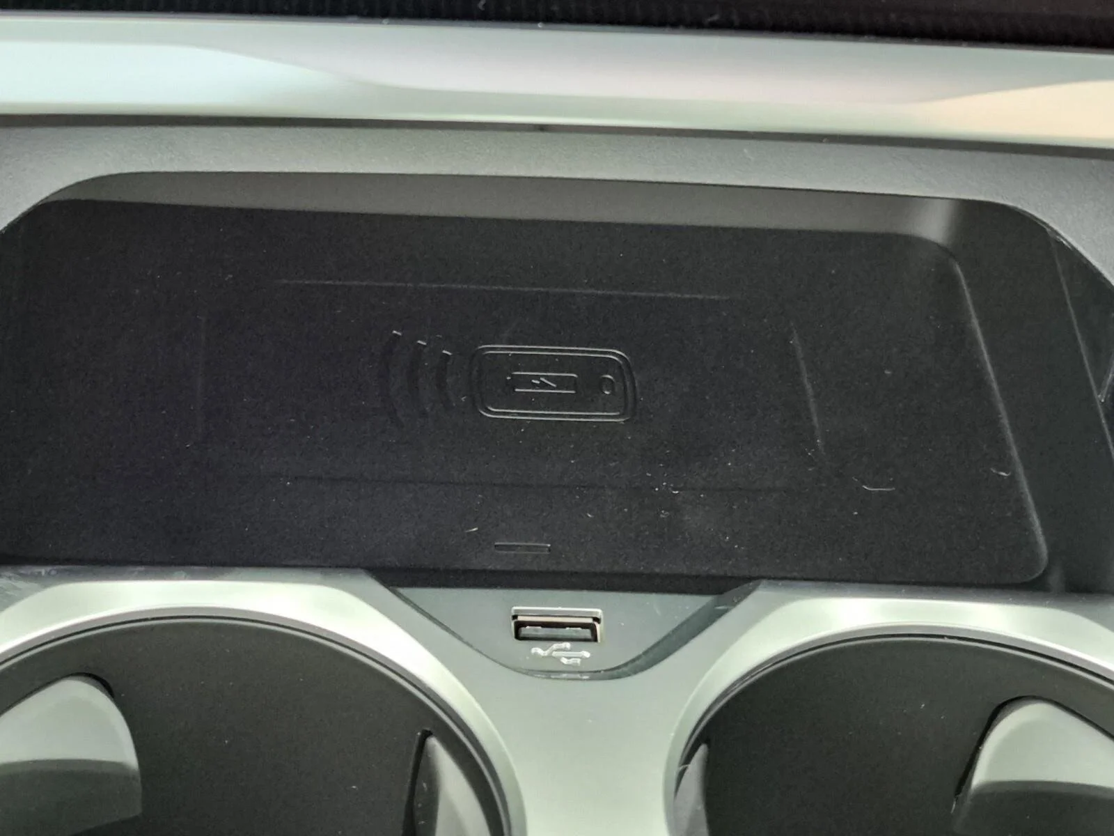 2026 BMW 8 Series 840i - Photo 21