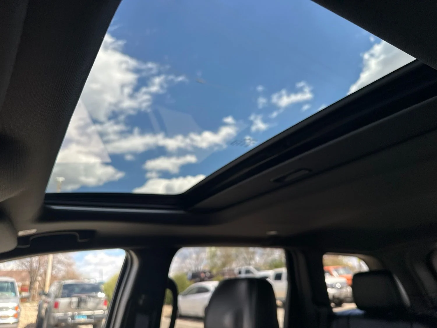 Used 2020 Red Jeep Altitude image 66
