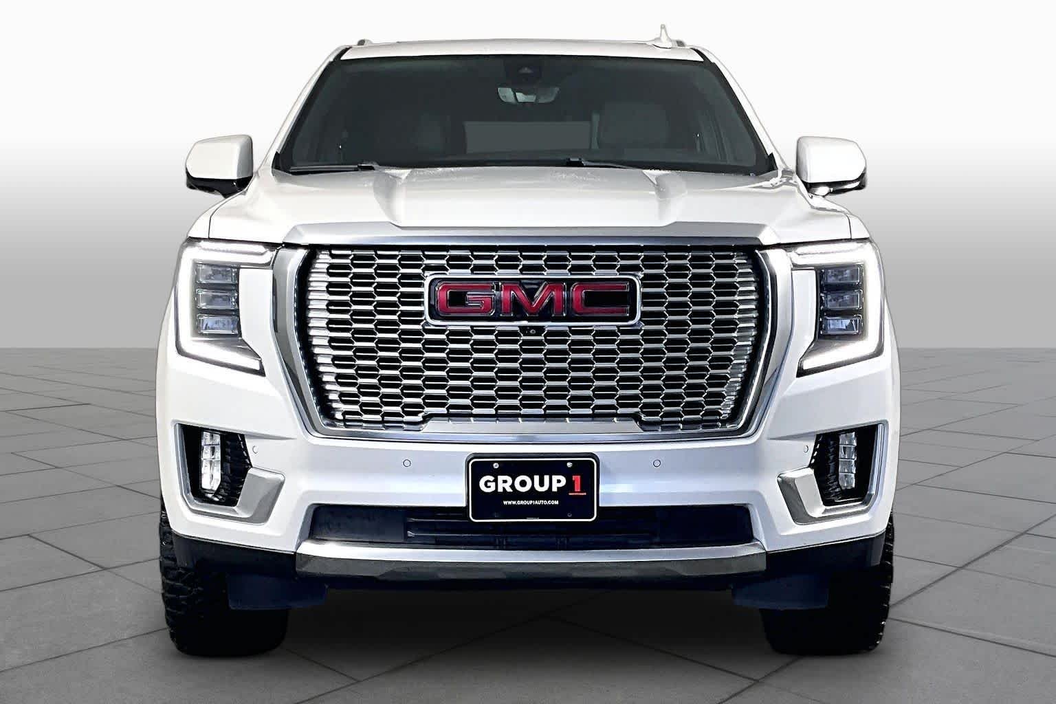 Used 2021 WHITE FROST TRICOAT GMC Denali image 4