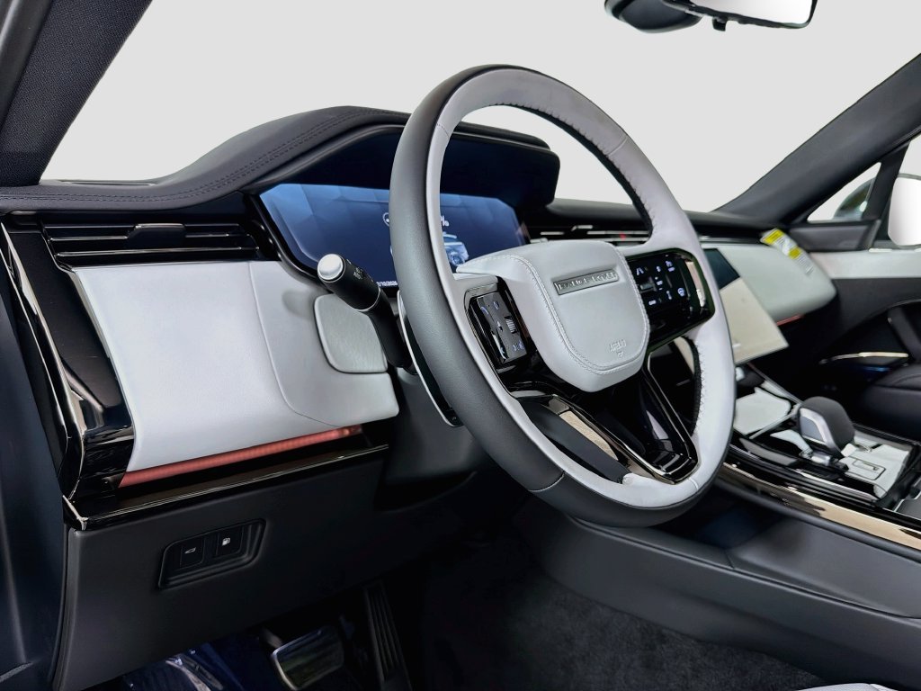New 2027 Carpathian Grey Land Rover  image 9