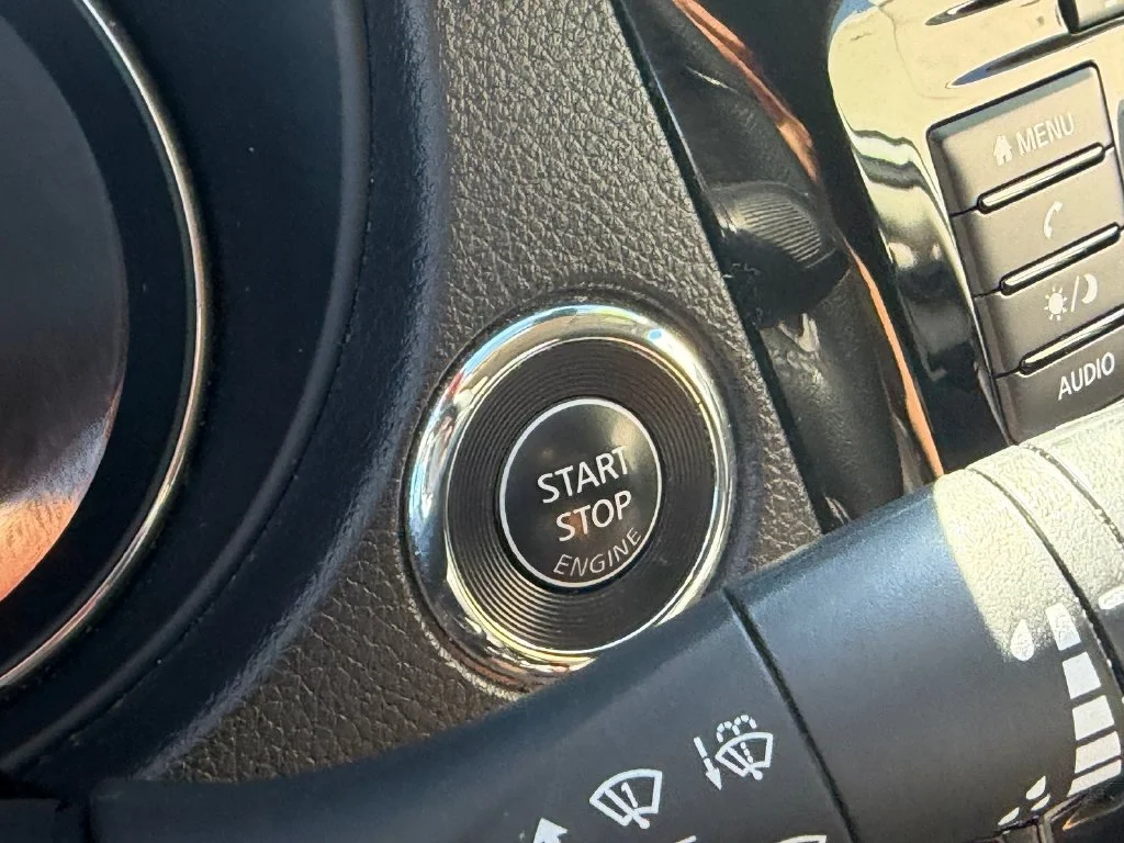 Used 2019 White Nissan SV image 28