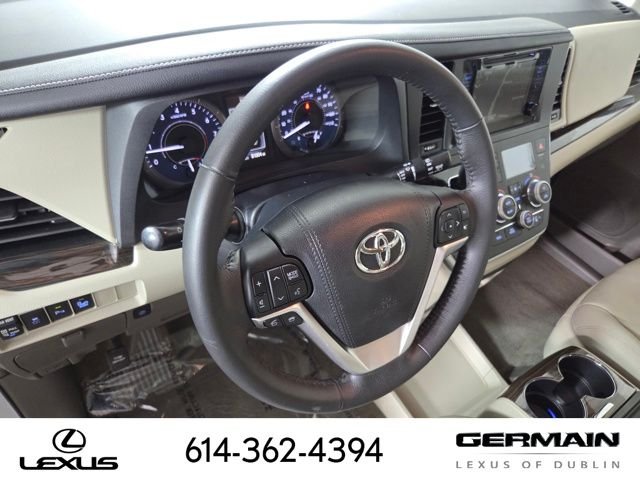 Used 2017 White Toyota XLE image 15