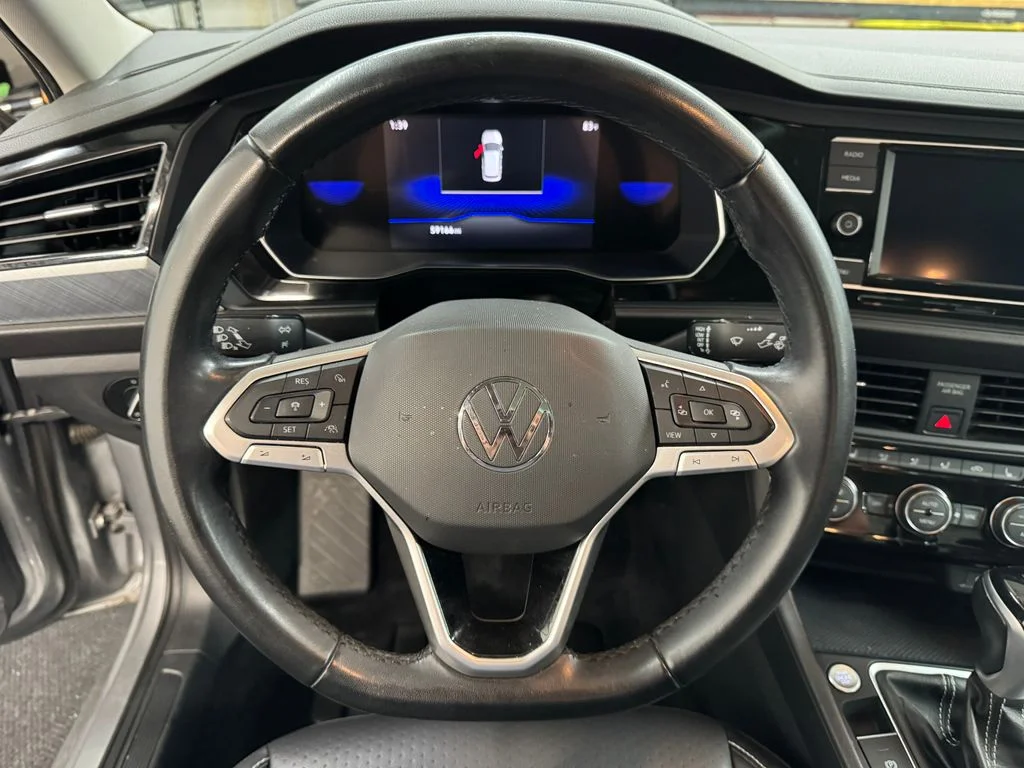 Used 2024 Silver Volkswagen 1.5T SE image 13