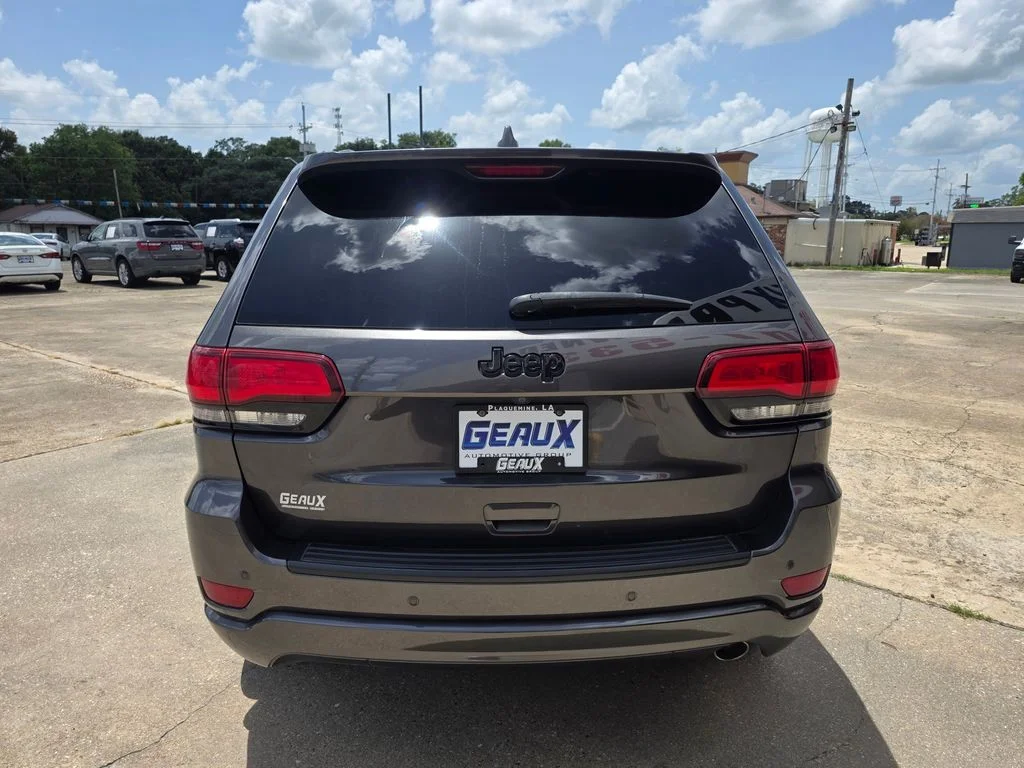 Used 2019 Gray Jeep Altitude image 6