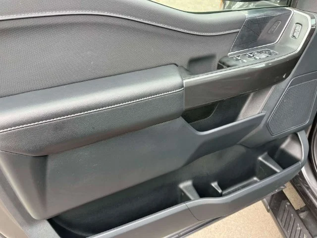 Used 2023 Gray Ford XLT image 25
