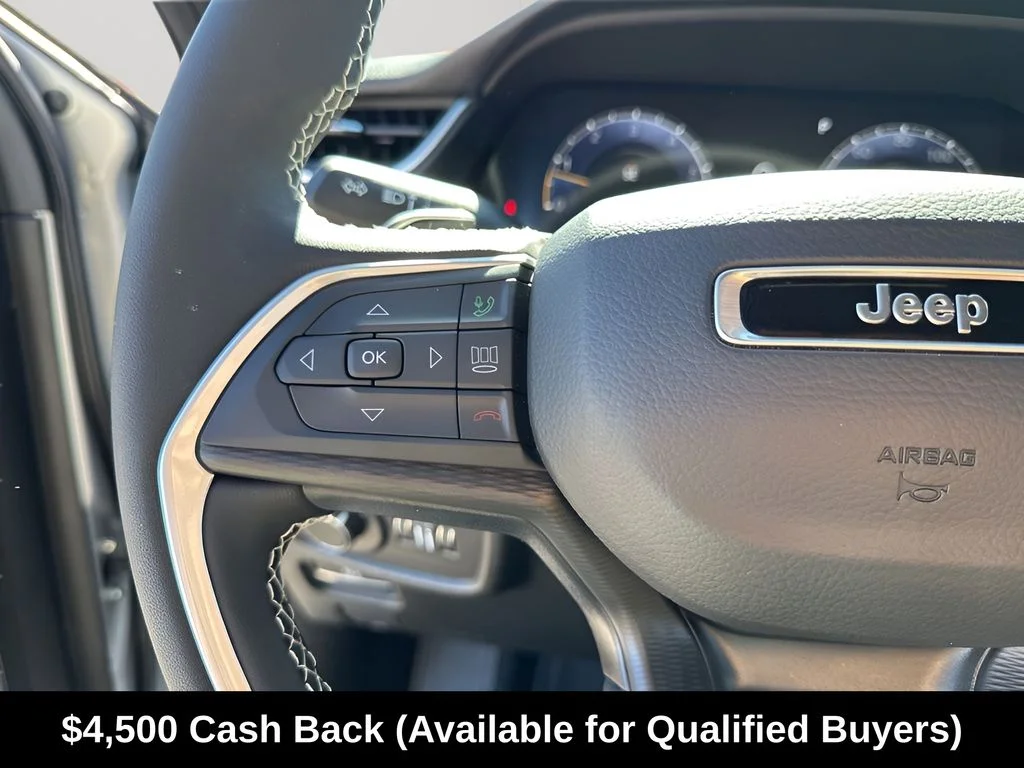 New 2026 Silver Zynith Jeep Laredo image 33