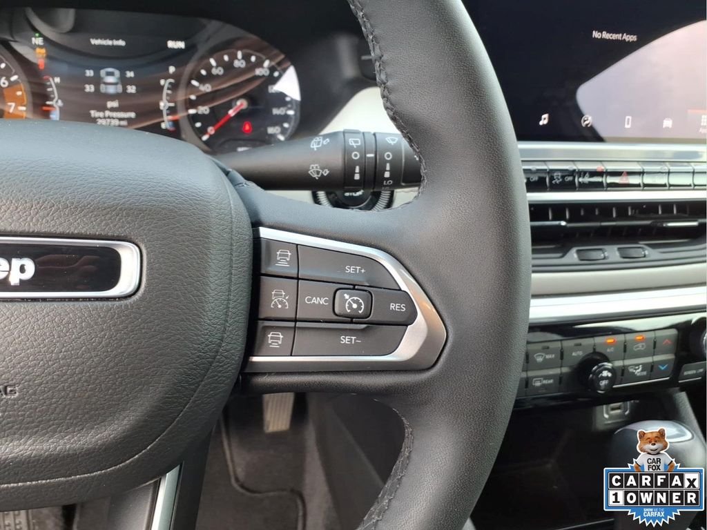 Used 2025 Silver Jeep Limited image 21