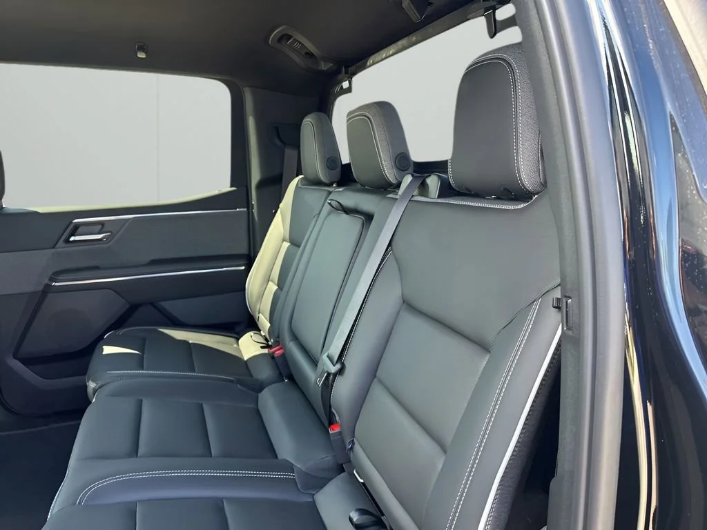 New 2026 Onyx Black GMC Elevation Extended Range image 22
