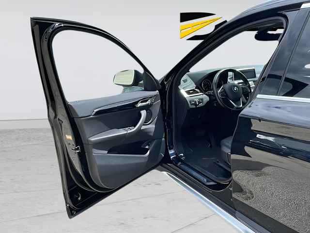 Used 2022 Black BMW xDrive28i image 35