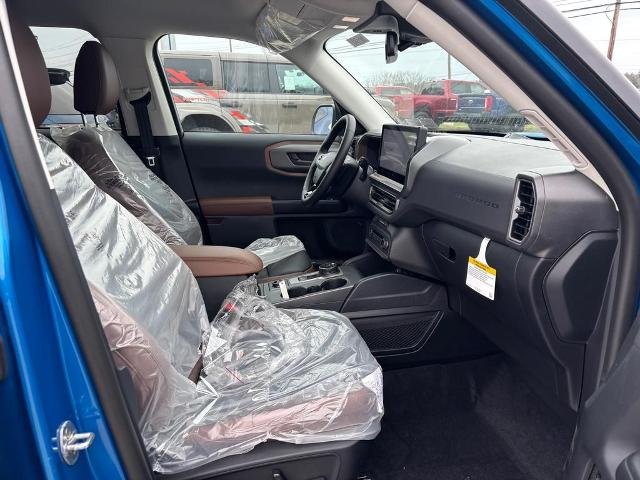 New 2026 Velocity Blue Metallic Ford Outer Banks® image 33