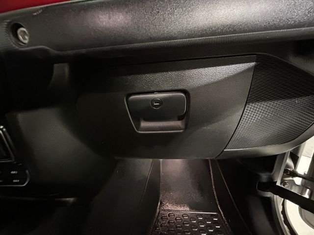 Used 2020 Silver Jeep Rubicon image 24