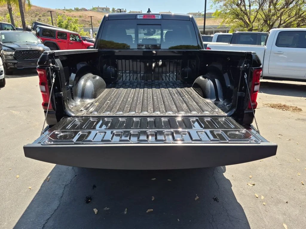 New 2026 Diamond Black Crystal Pearl-Coat Exterior Paint RAM Laramie image 22