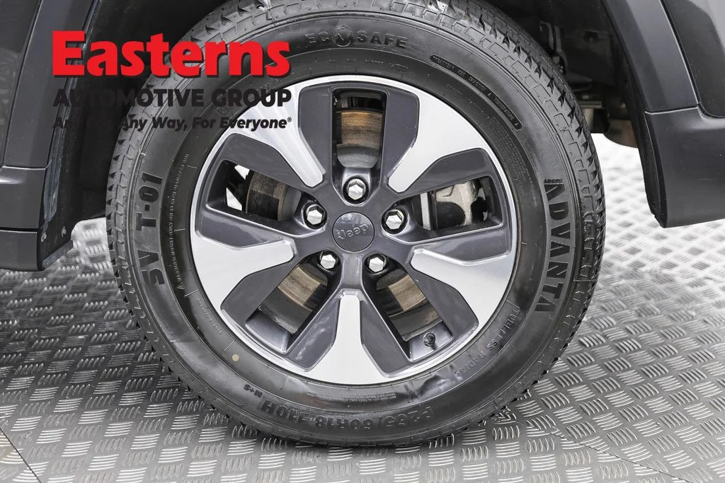 Used 2024 Brown Jeep 4xe image 31