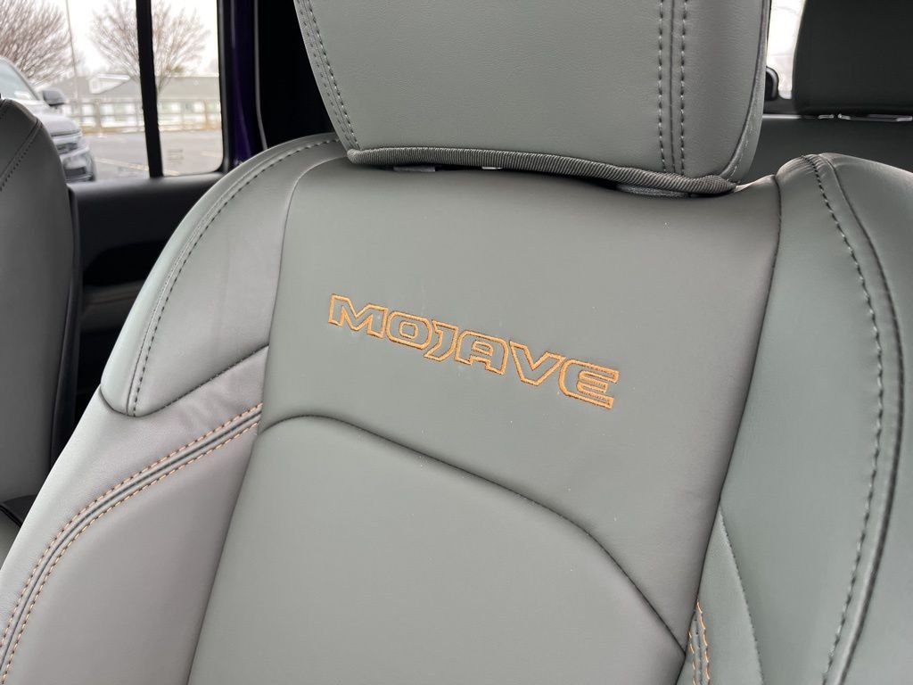 New 2026 Reign Exterior Paint Jeep Mojave X image 34