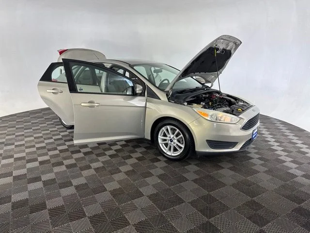 Used 2016  Ford SE image 15